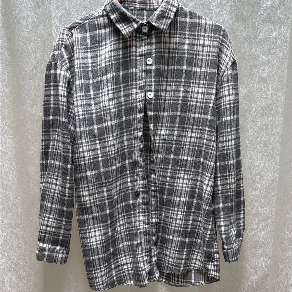 Classic Gray Plaid Shirt Women’s Small